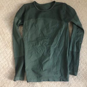 Long sleeved workout top